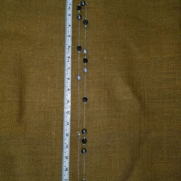 Roman black grey and white beads on chain necklace - Picture 9 of 9